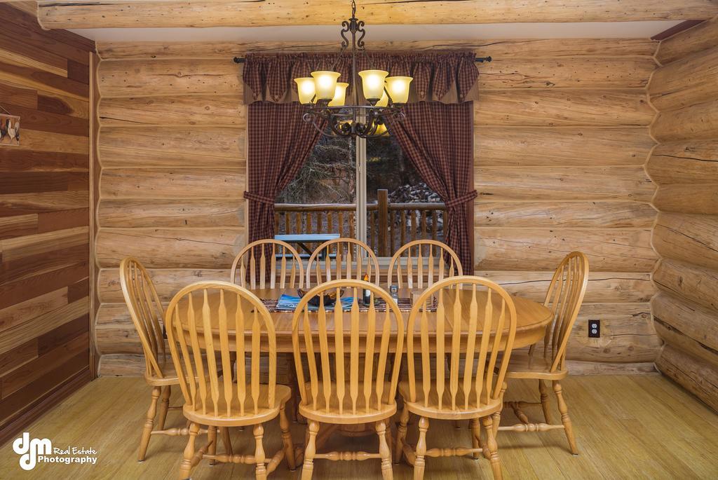 Alaska Knotty Pine B&B ปาล์มเมอร์ ภายนอก รูปภาพ