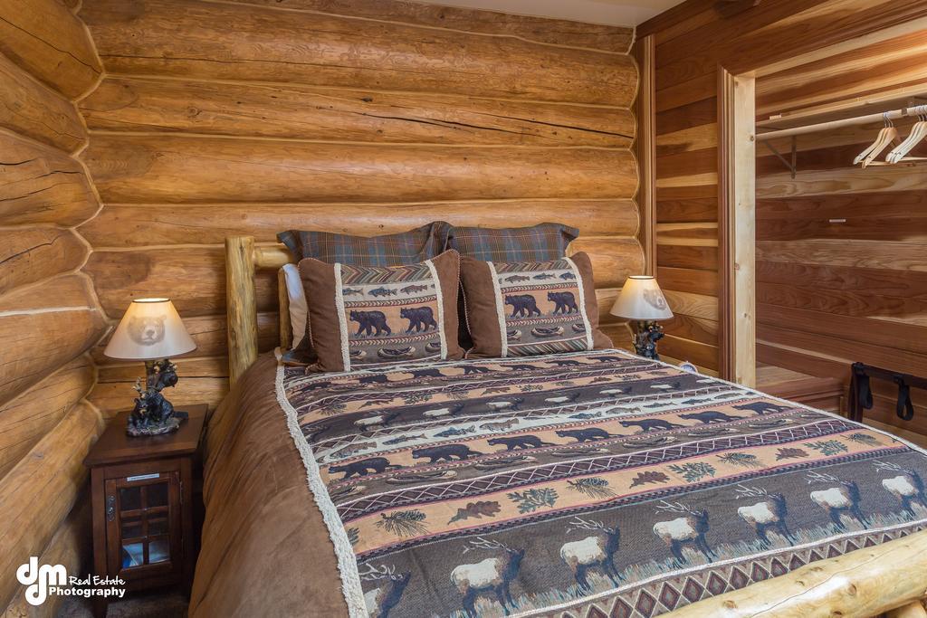 Alaska Knotty Pine B&B ปาล์มเมอร์ ภายนอก รูปภาพ