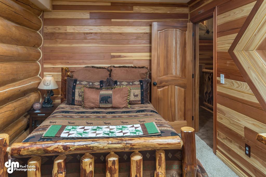 Alaska Knotty Pine B&B ปาล์มเมอร์ ภายนอก รูปภาพ